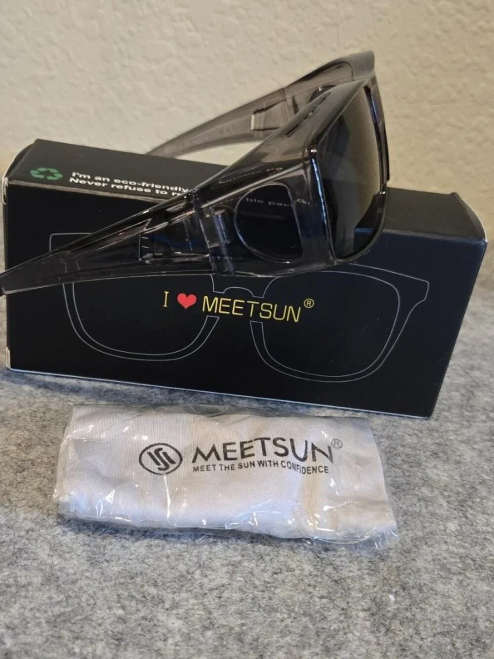 MEETSUN Fir Over Sunglasses Polarized Gray Frame with Cloth & lanyard NIB.
